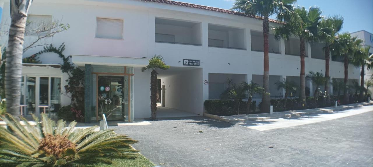 קוניל דה לה פרונטרה Hostal Las Cumbres מראה חיצוני תמונה