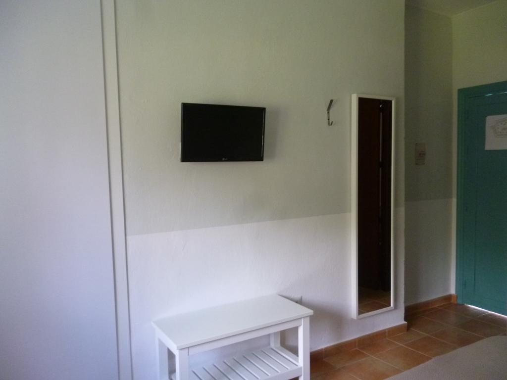 קוניל דה לה פרונטרה Hostal Las Cumbres מראה חיצוני תמונה