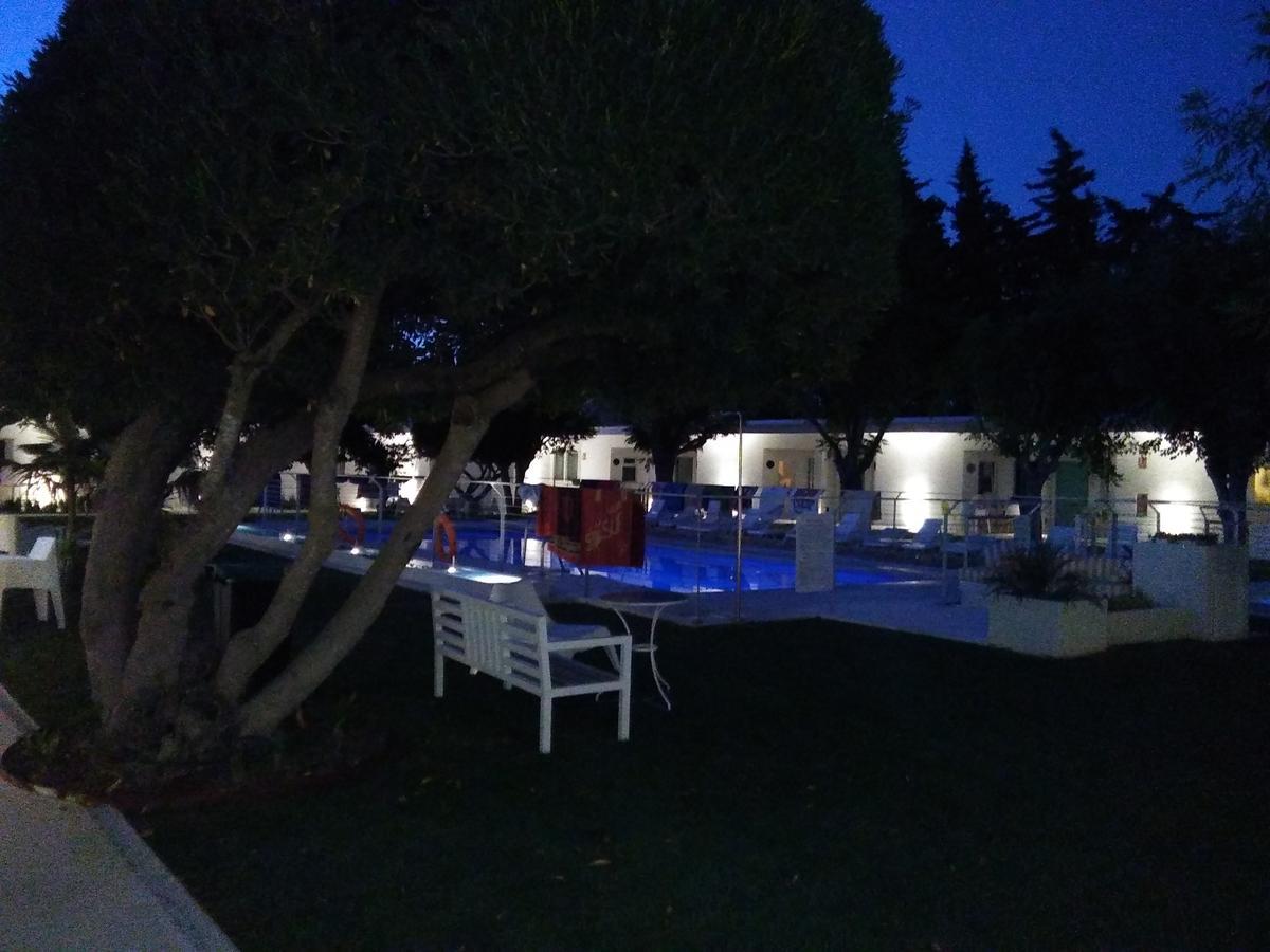 קוניל דה לה פרונטרה Hostal Las Cumbres מראה חיצוני תמונה