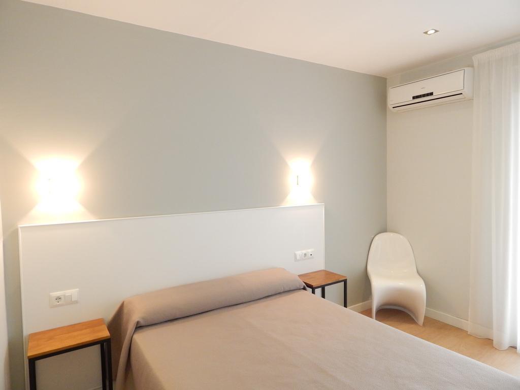 קוניל דה לה פרונטרה Hostal Las Cumbres מראה חיצוני תמונה