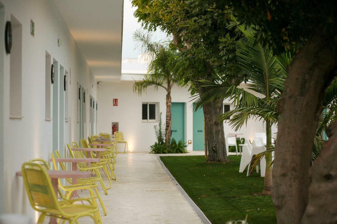 קוניל דה לה פרונטרה Hostal Las Cumbres מראה חיצוני תמונה
