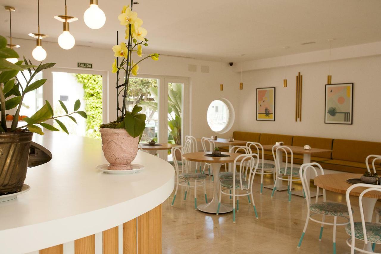 קוניל דה לה פרונטרה Hostal Las Cumbres מראה חיצוני תמונה