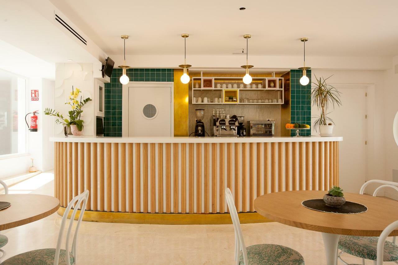 קוניל דה לה פרונטרה Hostal Las Cumbres מראה חיצוני תמונה
